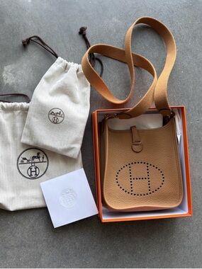 NWT! Hermès Evelyne TPM 16